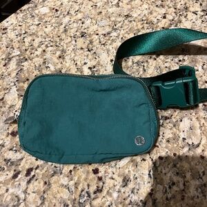 Belt bag Everglade Green lululemon